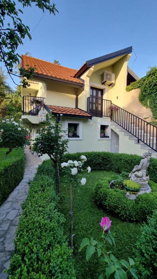 Apartman L&M Цетине Экстерьер фото